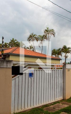 Casa à venda com 230m², 3 quartos e 2 vagasFACHADA