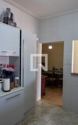 Casa à venda com 230m², 3 quartos e 2 vagasCOZINHA