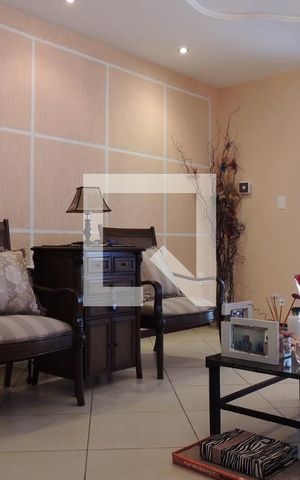 Casa de condomínio à venda com 346m², 3 quartos e 2 vagasSala 1