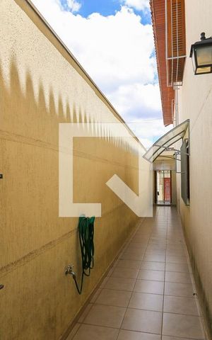Casa para alugar com 160m², 3 quartos e 4 vagas Casa para alugar com 160m², 3 quartos e 4 vagasQuintal
