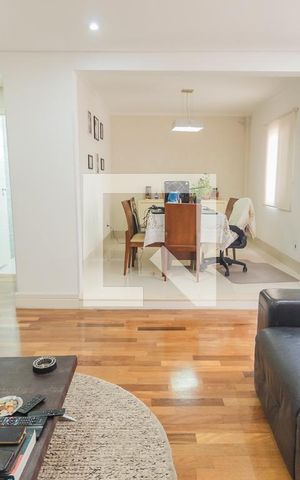 Apartamento à venda com 95m², 2 quartos e 1 vaga Apartamento à venda com 95m², 2 quartos e 1 vagaSala