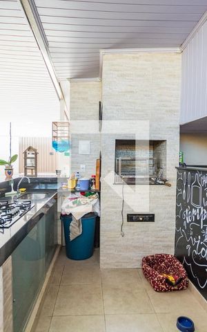 Casa à venda com 250m², 3 quartos e 8 vagas Casa à venda com 250m², 3 quartos e 8 vagasÁrea comum