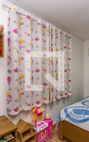 Casa à venda com 250m², 3 quartos e 8 vagas Casa à venda com 250m², 3 quartos e 8 vagasQuarto 2