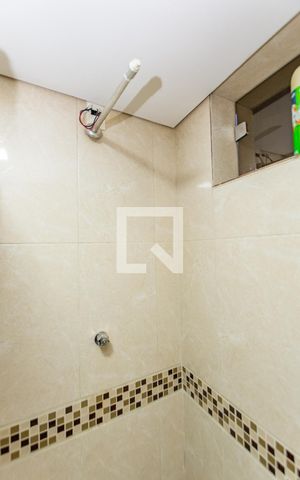 Casa à venda com 250m², 3 quartos e 8 vagas Casa à venda com 250m², 3 quartos e 8 vagasBanheiro Social 1