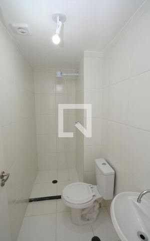 Apartamento para alugar com 34m², 2 quartos e sem vagaBanheiro