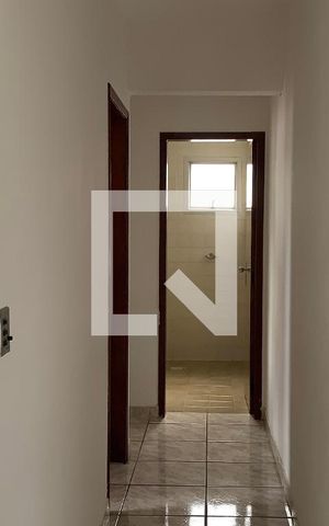 Apartamento para alugar com 93m², 2 quartos e 1 vaga Apartamento para alugar com 93m², 2 quartos e 1 vagaCorredor Quartos/Banheiro