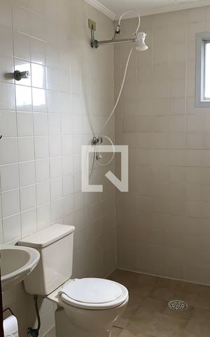 Apartamento para alugar com 93m², 2 quartos e 1 vaga Apartamento para alugar com 93m², 2 quartos e 1 vagaBanheiro 1