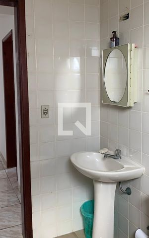 Apartamento para alugar com 93m², 2 quartos e 1 vaga Apartamento para alugar com 93m², 2 quartos e 1 vagaBanheiro 1