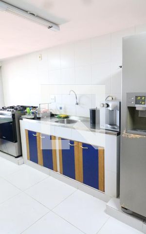 Casa para alugar com 800m², 5 quartos e 4 vagasCozinha do Salão de Festas 2