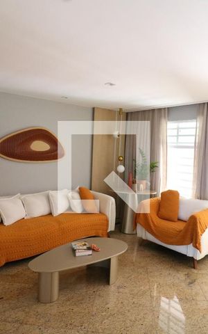 Casa para alugar com 800m², 5 quartos e 4 vagasSala