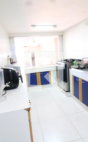 Casa para alugar com 800m², 5 quartos e 4 vagasCozinha do Salão de Festas 2