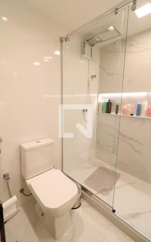 Casa para alugar com 800m², 5 quartos e 4 vagasBanheiro 2 da Suíte 1