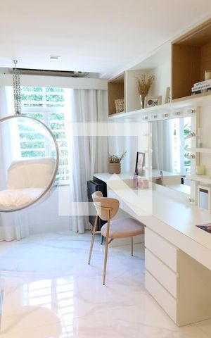 Casa para alugar com 800m², 5 quartos e 4 vagasSuíte 4