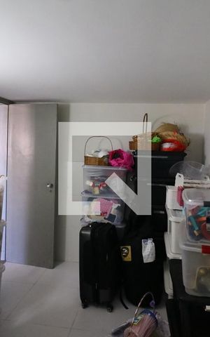 Casa para alugar com 800m², 5 quartos e 4 vagasQuarto de Serviço