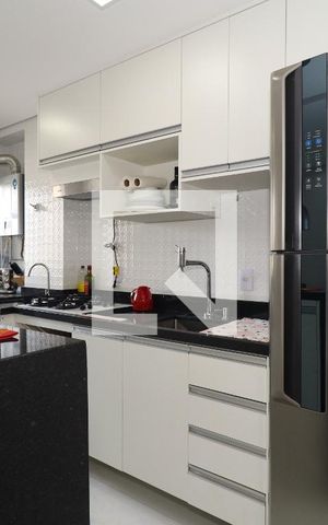 Apartamento à venda com 45m², 2 quartos e 1 vaga Apartamento à venda com 45m², 2 quartos e 1 vagaCozinha
