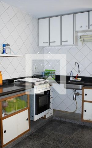 Casa à venda com 216m², 3 quartos e 2 vagasCozinha