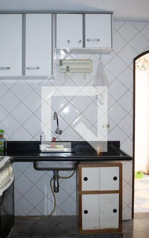 Casa à venda com 216m², 3 quartos e 2 vagasCozinha