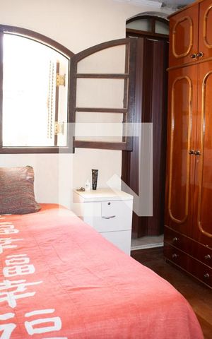 Casa à venda com 216m², 3 quartos e 2 vagasQuarto 2