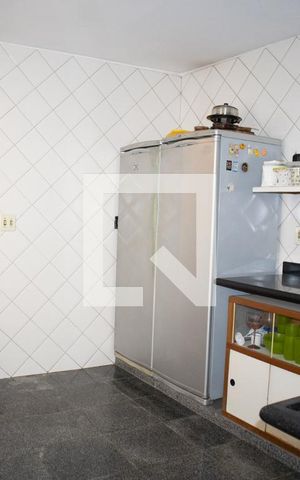 Casa à venda com 216m², 3 quartos e 2 vagasCozinha