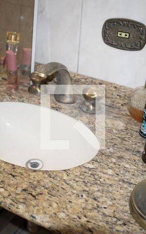 Casa à venda com 216m², 3 quartos e 2 vagasBanheiro do Quarto 3