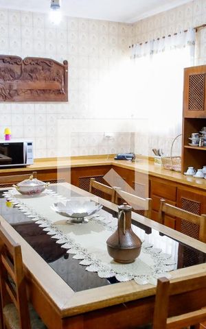 Casa para alugar com 347m², 3 quartos e 4 vagas Casa para alugar com 347m², 3 quartos e 4 vagasCozinha