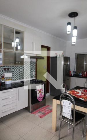 Casa à venda com 410m², 3 quartos e 4 vagasCozinha