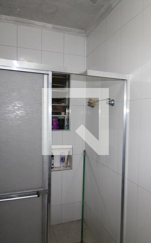 Casa à venda com 410m², 3 quartos e 4 vagasQuarto 1 - Banheiro