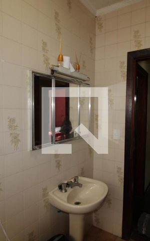 Casa à venda com 410m², 3 quartos e 4 vagasBanheiro