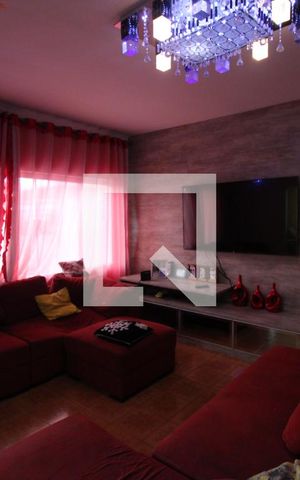 Casa à venda com 410m², 3 quartos e 4 vagasSala