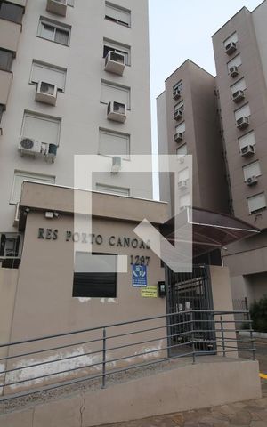 Apartamento à venda com 64m², 2 quartos e 1 vagaFachada e portaria