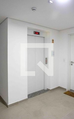 Apartamento à venda com 45m², 2 quartos e 1 vagaHall de entrada