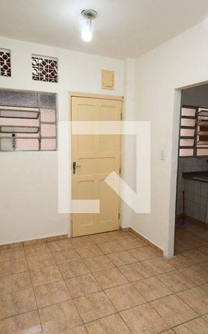 Casa para alugar com 80m², 2 quartos e sem vagaSala