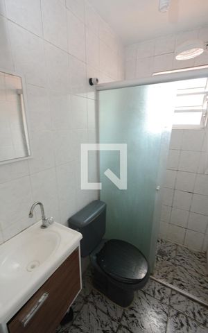Casa para alugar com 80m², 2 quartos e sem vagaBanheiro da Suíte