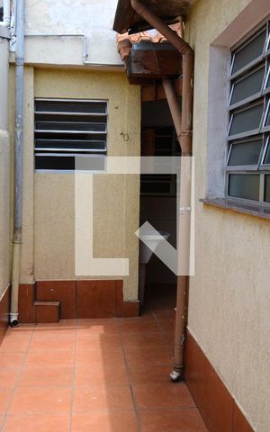 Casa para alugar com 80m², 2 quartos e sem vagaEntrada