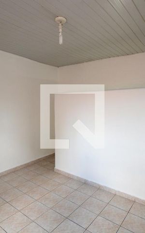 Casa para alugar com 80m², 2 quartos e sem vagaQuarto 2 - Suíte