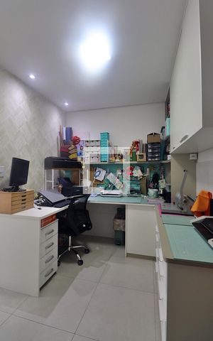 Apartamento à venda com 110m², 2 quartos e 2 vagasEscritório 1