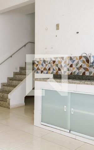Casa de condomínio à venda com 200m², 3 quartos e 1 vaga Casa de condomínio à venda com 200m², 3 quartos e 1 vagaCozinha