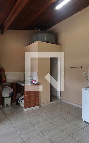 Casa à venda com 190m², 3 quartos e 3 vagasÁrea de Serviço