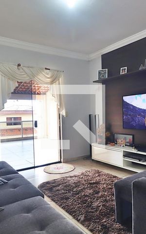 Casa à venda com 190m², 3 quartos e 3 vagasSala