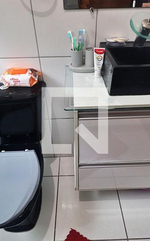Casa à venda com 190m², 3 quartos e 3 vagasBanheiro Social