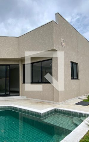Casa de condomínio à venda com 200m², 4 quartos e 4 vagasÁrea comum - Piscina