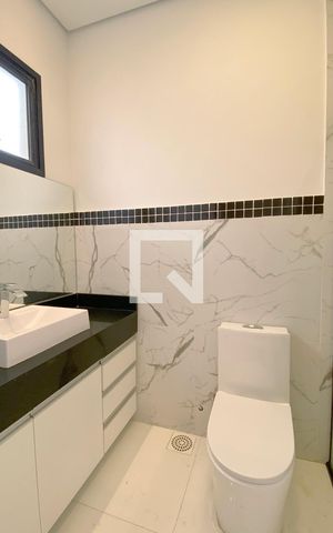 Casa de condomínio à venda com 200m², 4 quartos e 4 vagasBanheiro da Suíte 4