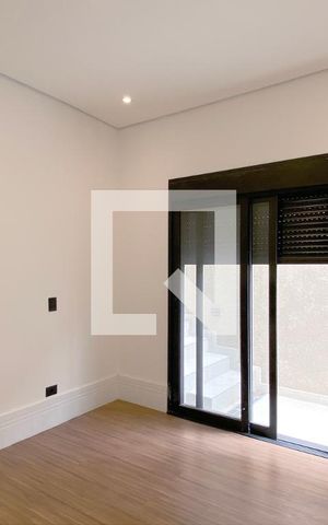 Casa de condomínio à venda com 200m², 4 quartos e 4 vagasSuíte 4