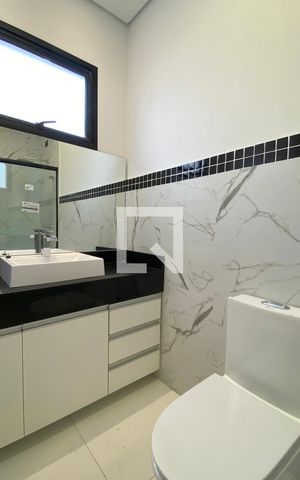 Casa de condomínio à venda com 200m², 4 quartos e 4 vagasBanheiro da Suíte 4