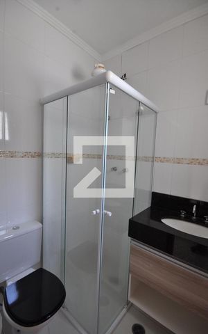 Casa de condomínio para alugar com 63m², 2 quartos e 1 vagaBanheiro