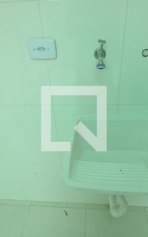 Casa de condomínio para alugar com 63m², 2 quartos e 1 vagaÁrea de Serviço