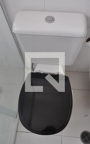 Casa de condomínio para alugar com 63m², 2 quartos e 1 vagaBanheiro do Quarto Suite