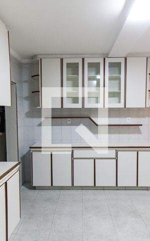Casa para alugar com 70m², 3 quartos e 1 vagaCozinha   