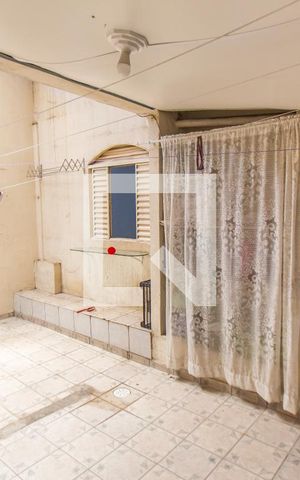 Casa para alugar com 70m², 3 quartos e 1 vagaÁrea de Serviço