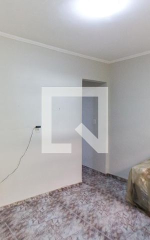 Casa para alugar com 70m², 3 quartos e 1 vagaSala  